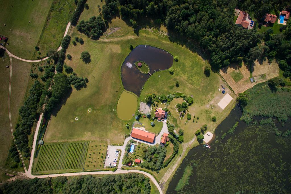 Warminska Winnica Barczewo Exteriér fotografie